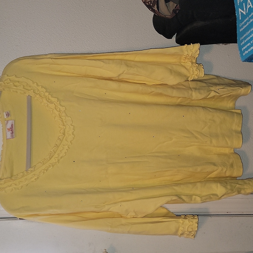 Quaker factory 3/4 sleeve  with ruffle sleeve top with rhinestones on front.